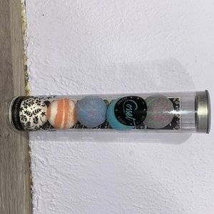 5 Scented bath bombs